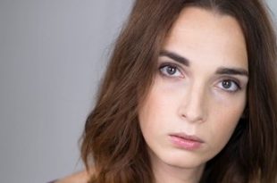PortraitMyaBollaers