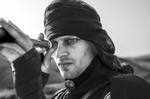 LUKA_SET_03_Jonas Smulders_Photo by Carl De Keyzer