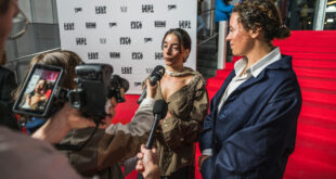 Zohra Benhammou en Romy Mana KJHUJU876